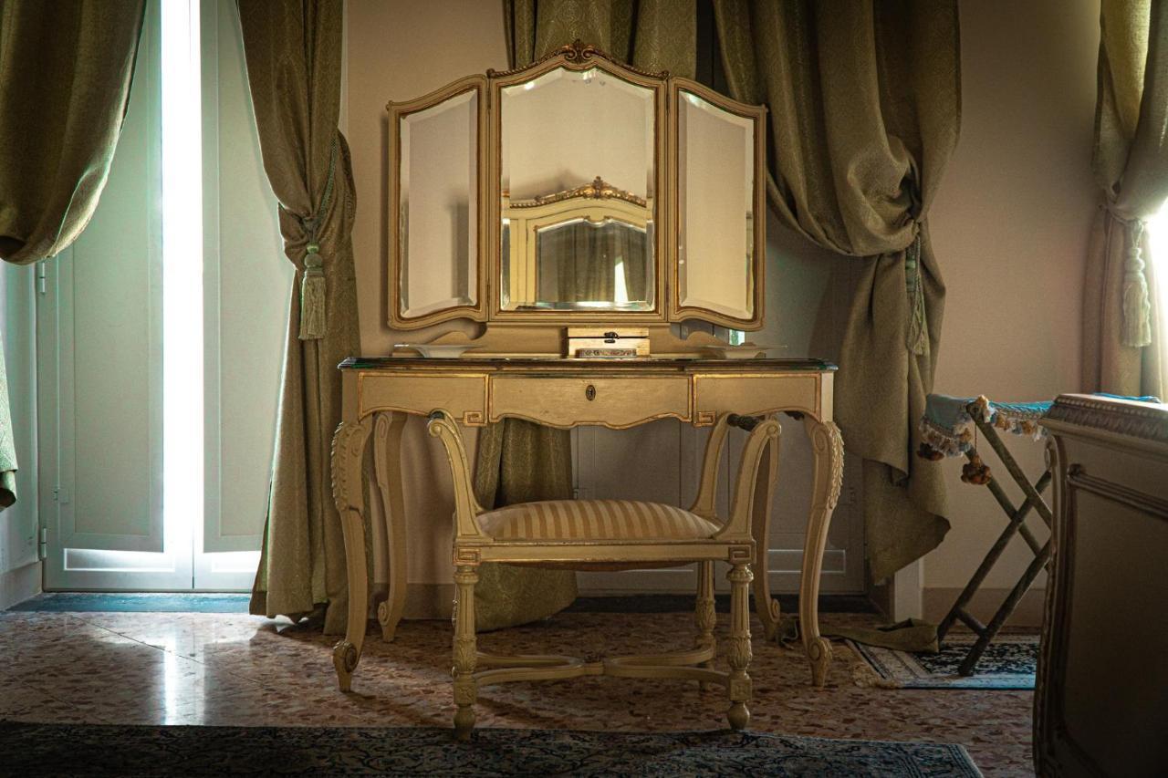 Апартаменты Palazzo Capece Caivano Экстерьер фото