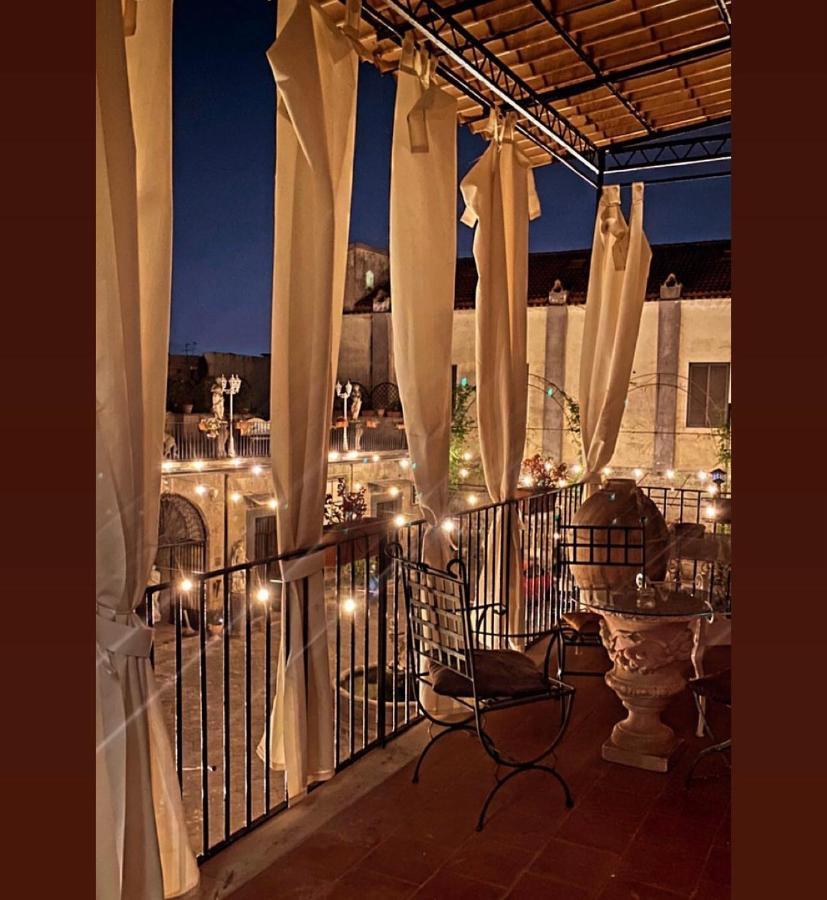Апартаменты Palazzo Capece Caivano Экстерьер фото